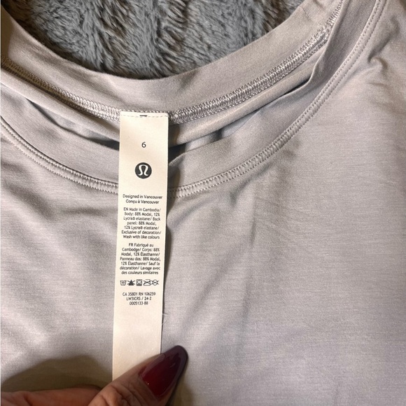 NWOT lululemon Modal relaxed fit lounge long sleeve - Picture 4 of 5